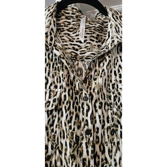 NY Collection Womens P/L Top Shirt Blouse Black Brown Leopard Roll Tab Button - Picture 6 of 6